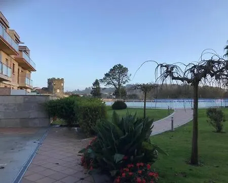 A Escasos Metros De A Lanzada サンシェンショ